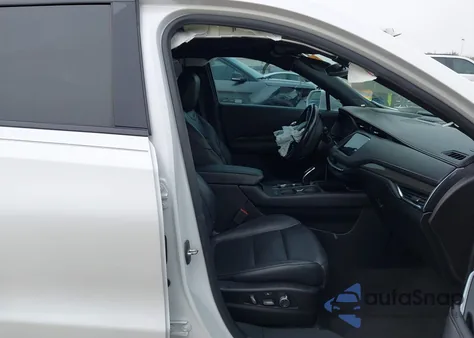 2020 Cadillac Xt4 Fwd Sport z USA, uszkodzony, nr VIN 1GYFZER45LF024308